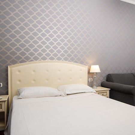 Piccolo Di Piazza Di Spagna Suites Rome Exterior photo