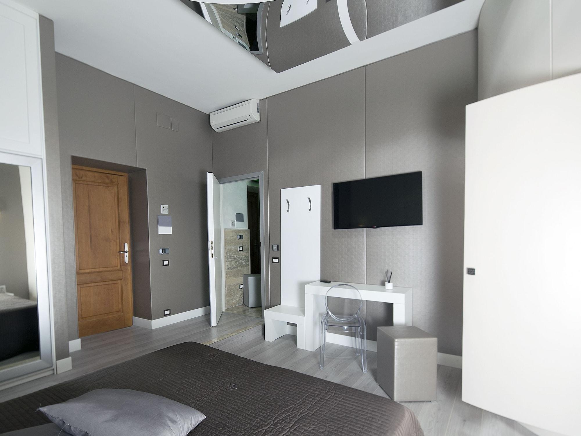 Piccolo Di Piazza Di Spagna Suites Rome Exterior photo
