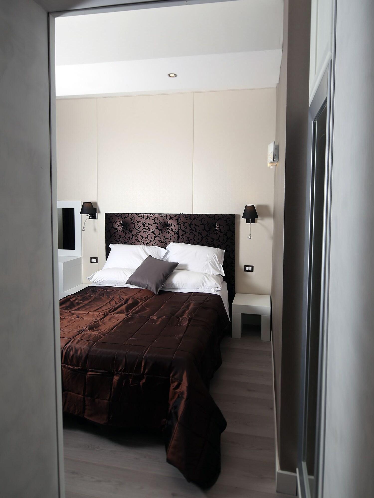 Piccolo Di Piazza Di Spagna Suites Rome Exterior photo