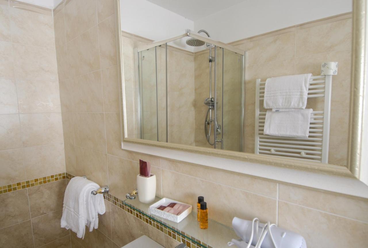 Piccolo Di Piazza Di Spagna Suites Rome Exterior photo