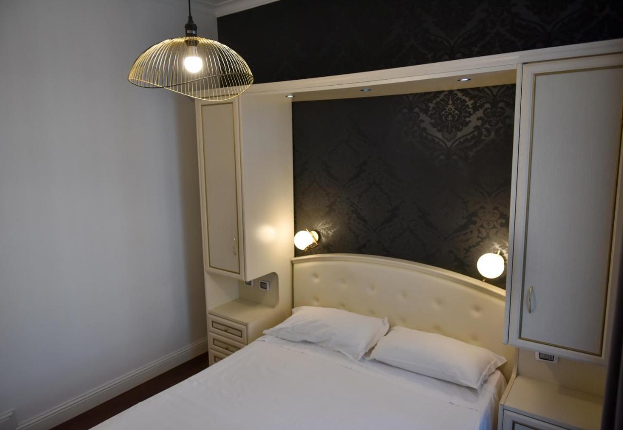 Piccolo Di Piazza Di Spagna Suites Rome Exterior photo